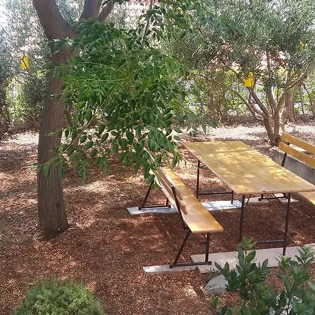 Apartments Erceg Omiš Zewnętrze zdjęcie