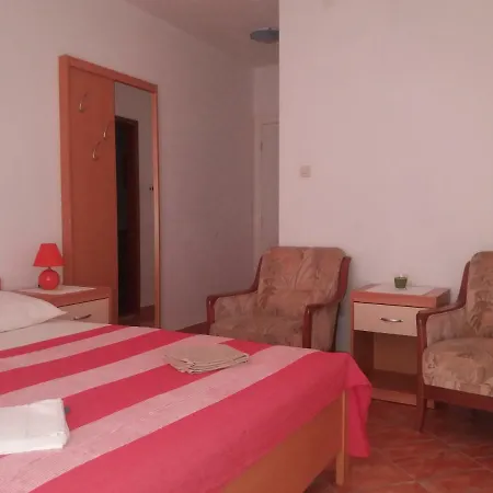 Apartments Erceg Omiš Zewnętrze zdjęcie