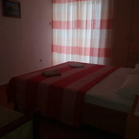 Apartments Erceg Omiš Zewnętrze zdjęcie