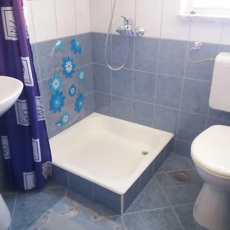 Apartments Erceg Omiš Zewnętrze zdjęcie